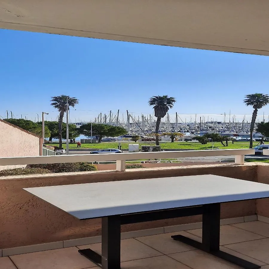 Studio Port Vauban Vue Port Excellente Situation Climatise Fibre contacts