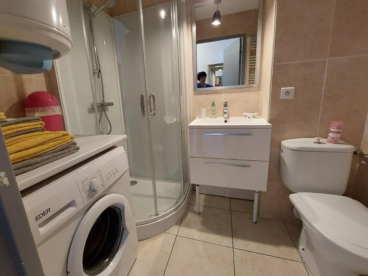Studio Port Vauban Vue Port Excellente Situation Climatise Fibre Antibes