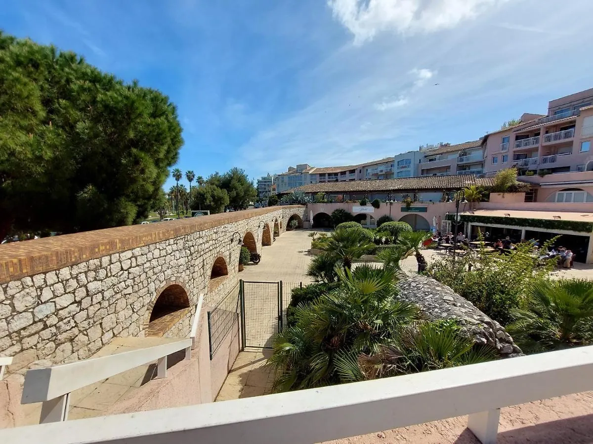 Apartment Studio Port Vauban Vue Port Excellente Situation Climatise Fibre